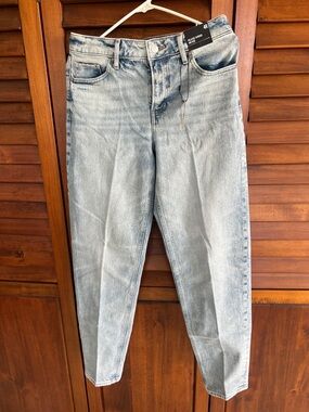 Express Light Wash Relaxed Taper Mid Rise Jeans